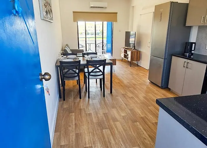 Beachside Hideaway Apartment, 200m To The Havana Pyla